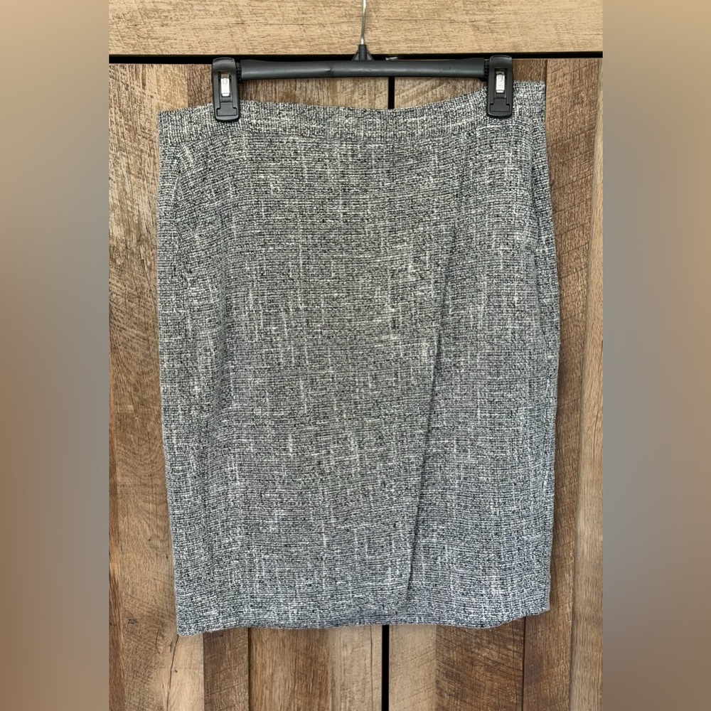 Banana Republic Textured Gray Pencil Skirt
